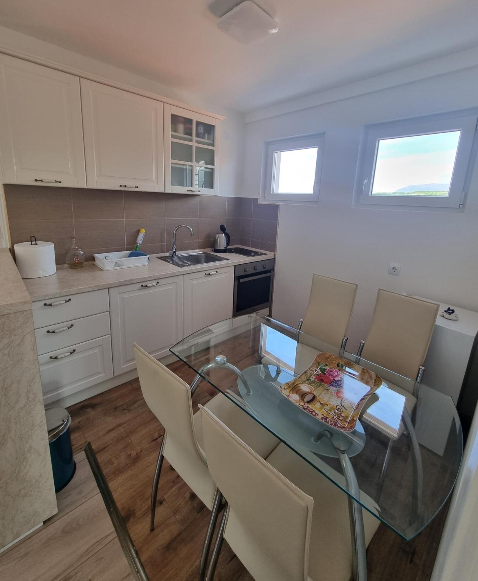 Apartment Nada-s *